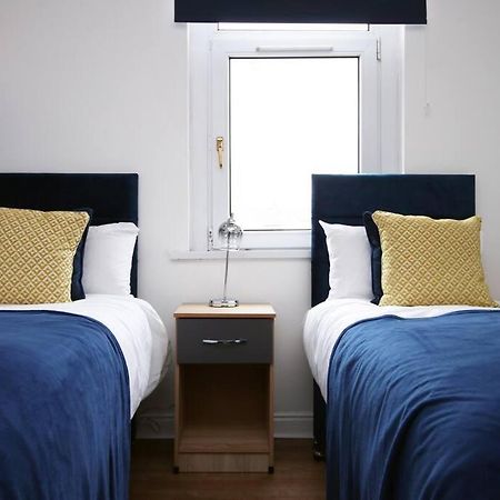 Holiday House For 7 Guests, Free Wi-Fi & Self Check-In Explore Newport Villa Exterior foto